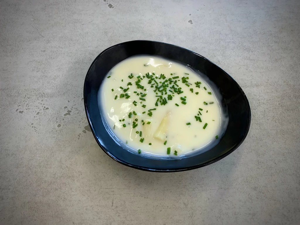 Vorspeisensuppen zur Auswahl